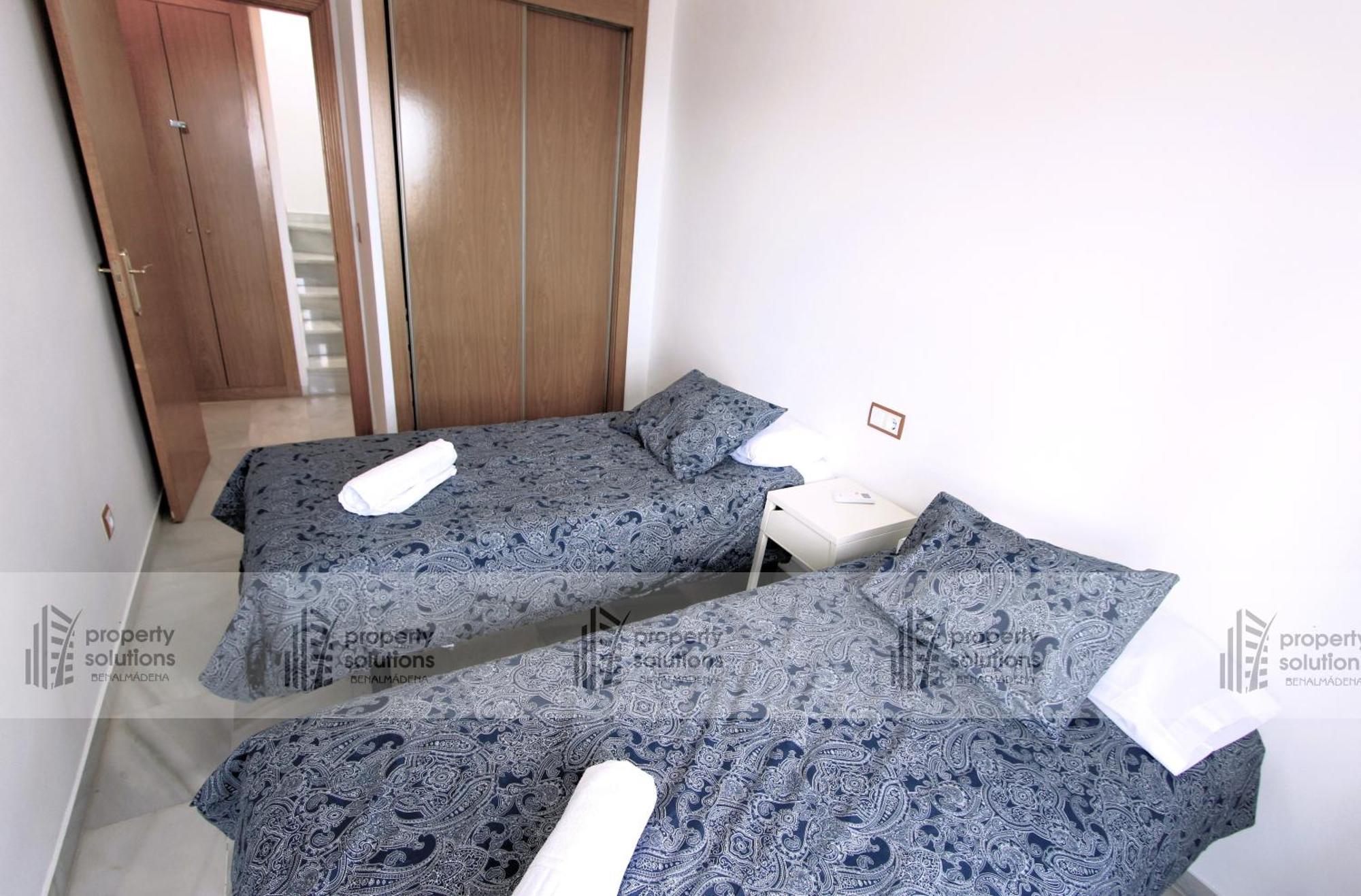 Lomas de Mena: Seaside Penthouse with Pool and BBQ Apartment Benalmadena Exterior photo