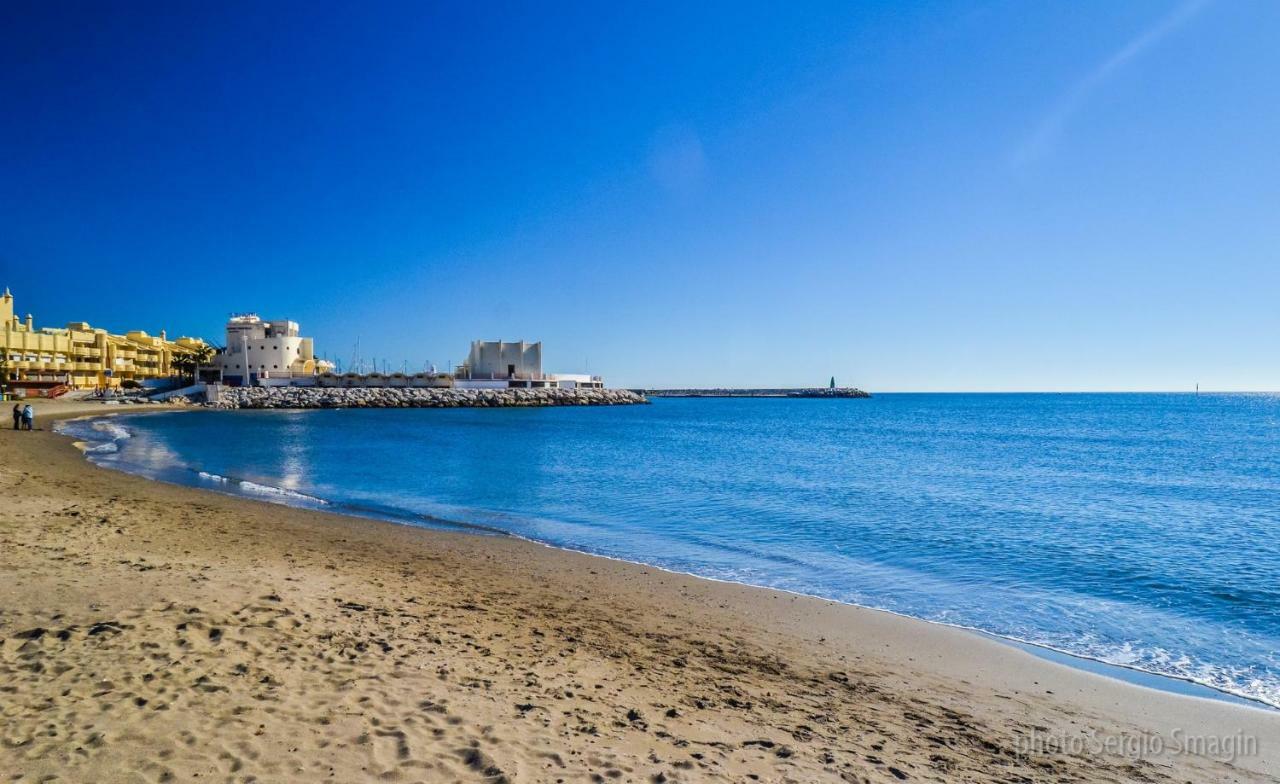 Lomas de Mena: Seaside Penthouse with Pool and BBQ Apartment Benalmadena Exterior photo